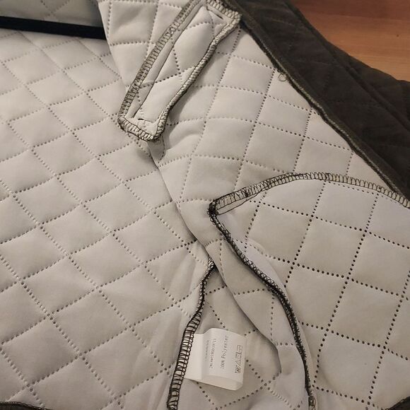 Bomber jacket velvet quilted olive green zippered front - Picture 10 of 10